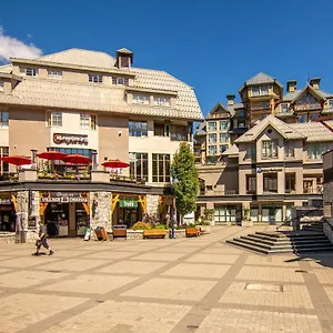 Village Centre By Latour And Whistler
