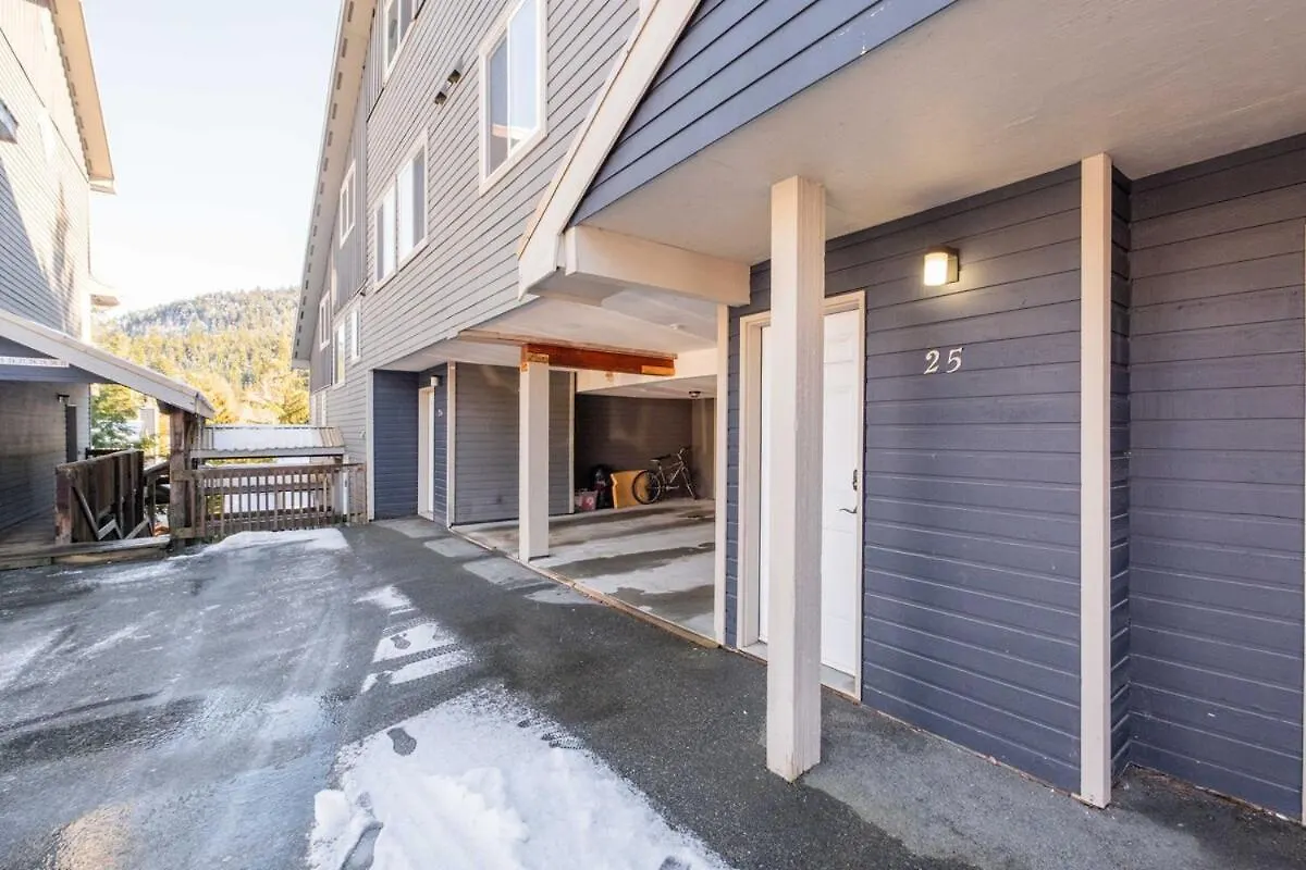 Gondola Heights By Outpost Whistler Villa